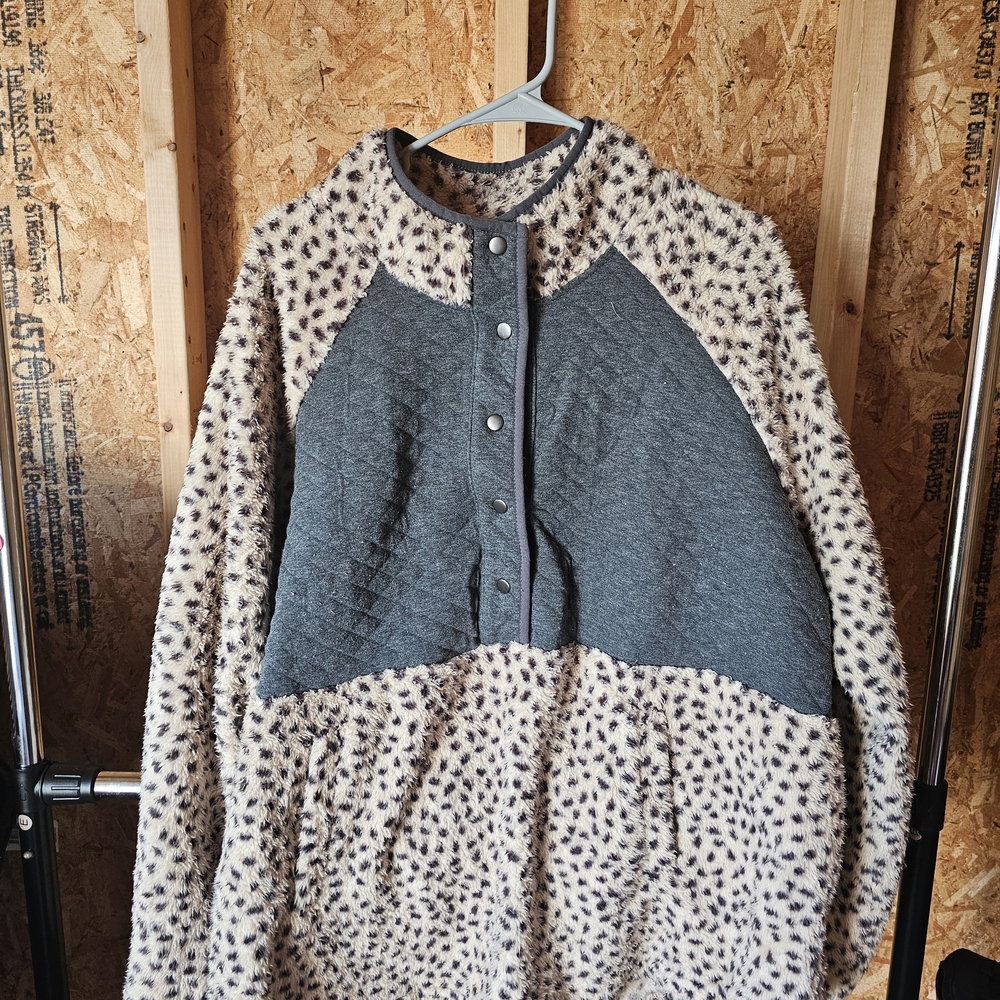 Maurices Animal Print and Charcoal Pullover